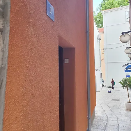 Apartment Varos *